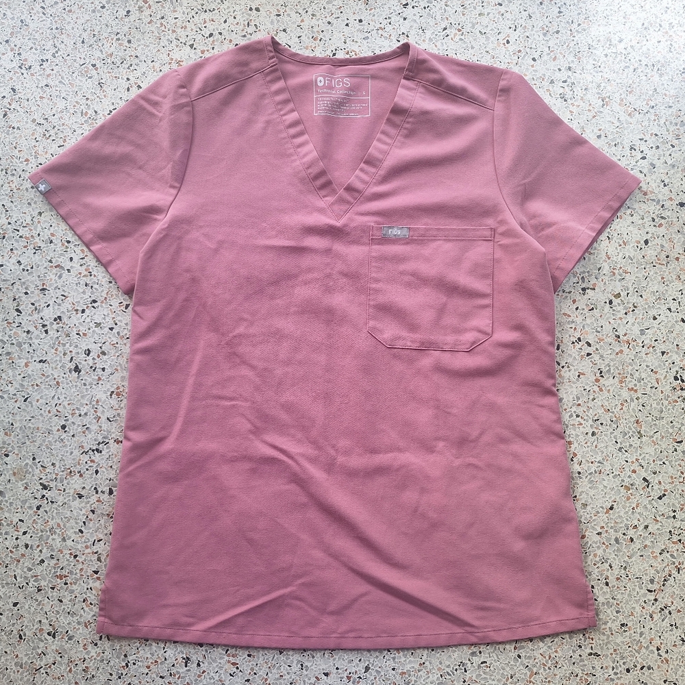 Figs Dusty Rose Catarina scrub top